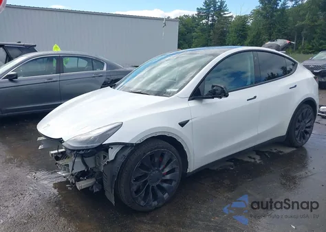 2022 Tesla Model Y Performance Dual Motor All-Wheel Drive from USA, damaged, VIN 7SAYGDEF7NF540878